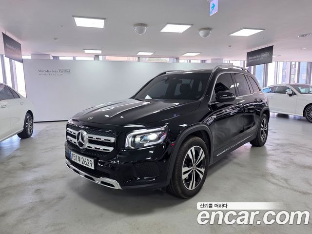Mercedes-Benz GLB-Class 2020 — photo 1