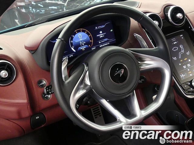 Mclaren GT 2022 — photo 11