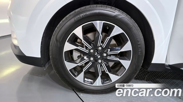 Kia Canival 2021 — photo 5