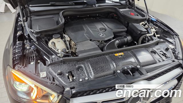 Mercedes-Benz GLE-Class 2020 — photo 6