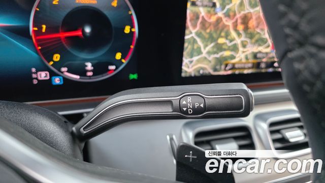 Mercedes-Benz GLE-Class 2020 — photo 12