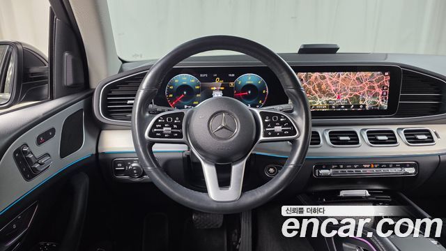 Mercedes-Benz GLE-Class 2020 — photo 19