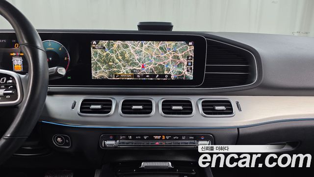 Mercedes-Benz GLE-Class 2020 — photo 20