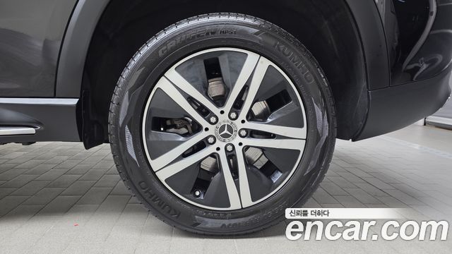 Mercedes-Benz GLE-Class 2020 — photo 7