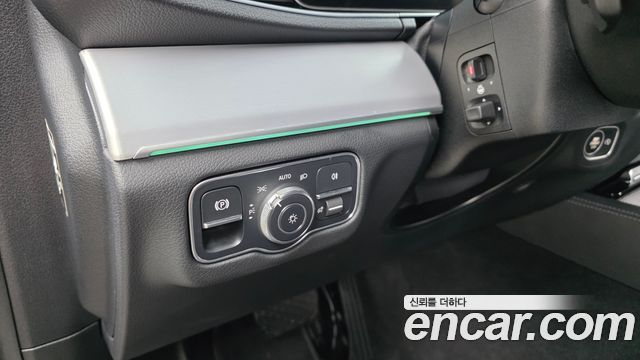 Mercedes-Benz GLE-Class 2020 — photo 28