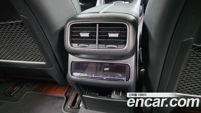 Mercedes-Benz GLE-Class 2020 — photo 31