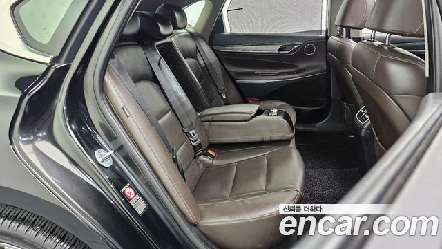 Hyundai Grandeur 2017 — photo 11