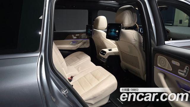 Mercedes-Benz GLS-Class 2021 — photo 12