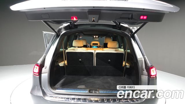 Mercedes-Benz GLS-Class 2021 — photo 20