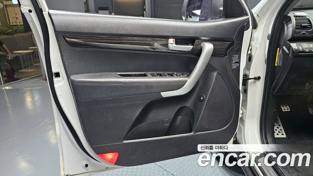 Kia Sorento 2012 — photo 14