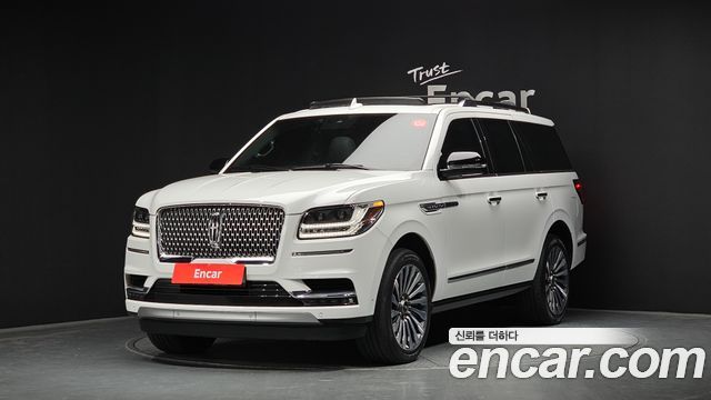 Lincoln Navigator 2021 — photo 1
