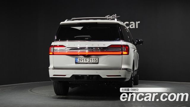Lincoln Navigator 2021 — photo 4