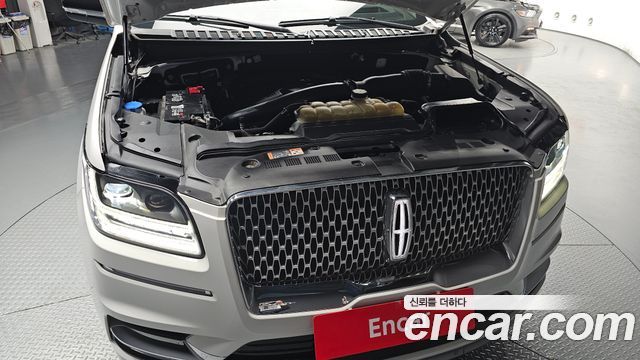 Lincoln Navigator 2021 — photo 6