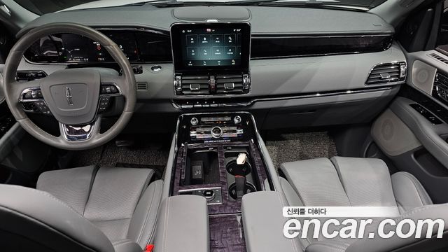 Lincoln Navigator 2021 — photo 7