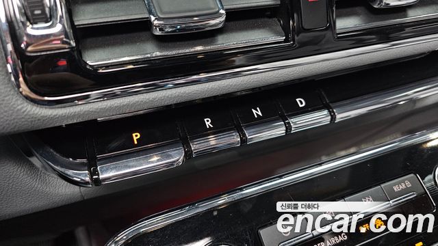 Lincoln Navigator 2021 — photo 9