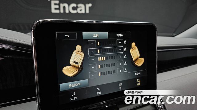 Lincoln Navigator 2021 — photo 16