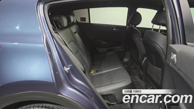 Kia Sportage 2019 — photo 11