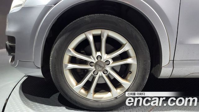Audi Q3 2015 — photo 5
