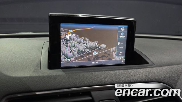 Audi Q3 2015 — photo 14