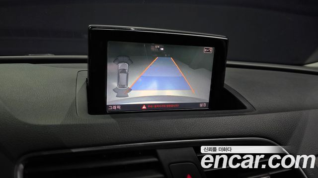 Audi Q3 2015 — photo 15