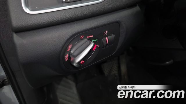 Audi Q3 2015 — photo 18