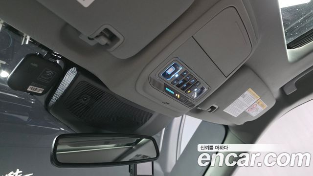 Ford Explorer 2021 — photo 27