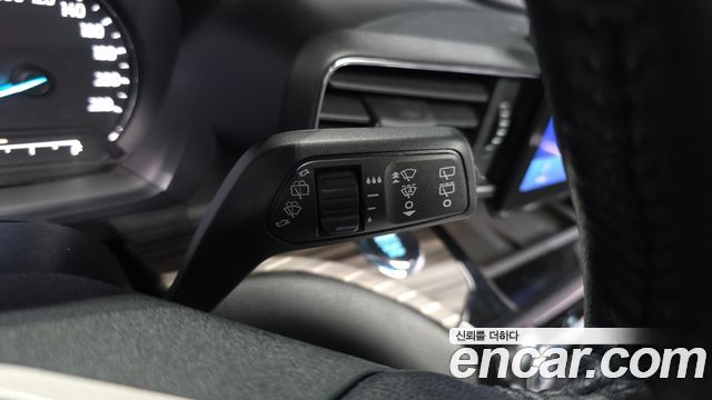 Ford Explorer 2021 — photo 31