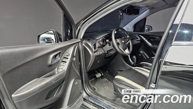 Chevrolet Korea Trax 2018 — photo 13