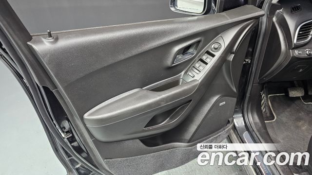 Chevrolet Korea Trax 2018 — photo 14