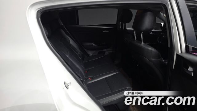 Kia Sportage 2016 — photo 12
