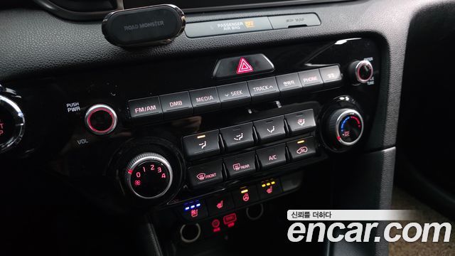 Kia Sportage 2016 — photo 16