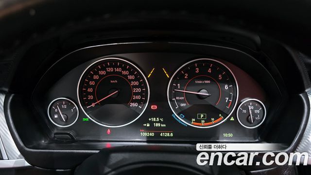 BMW 4-Series 2018 — photo 8