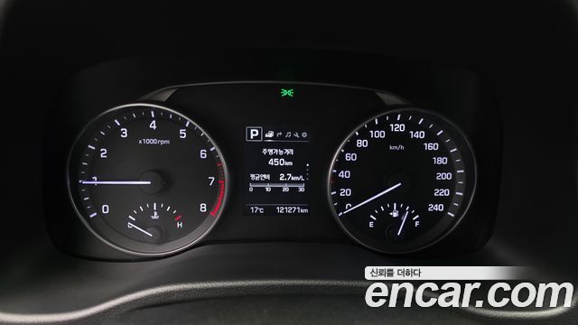 Hyundai AVANTE 2017 — photo 11