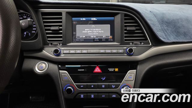 Hyundai AVANTE 2017 — photo 20