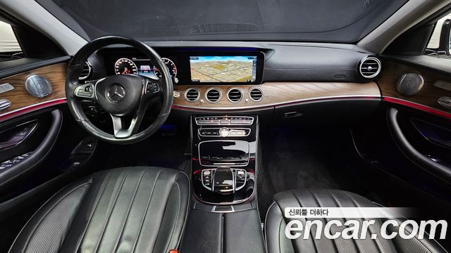 Mercedes-Benz E-Class 2018 — photo 7