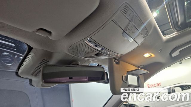 Mercedes-Benz E-Class 2018 — photo 18