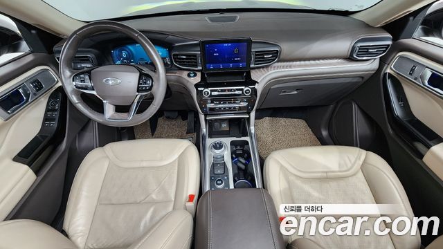 Ford Explorer 2021 — photo 7