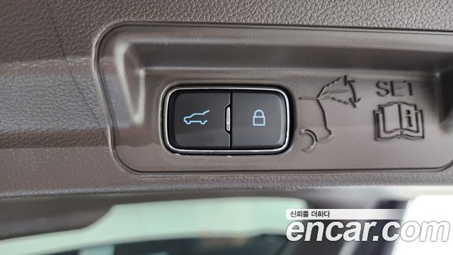 Ford Explorer 2021 — photo 18