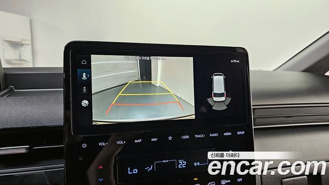 Hyundai Staria 2025 — photo 21