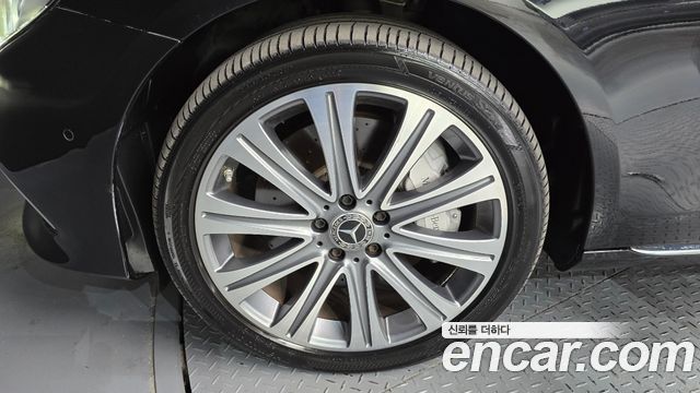 Mercedes-Benz E-Class 2020 — photo 5