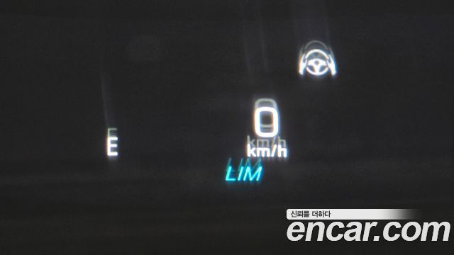 Mercedes-Benz E-Class 2020 — photo 24