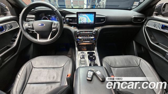 Ford Explorer 2020 — photo 10