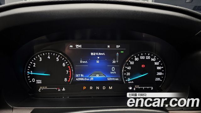 Ford Explorer 2020 — photo 11