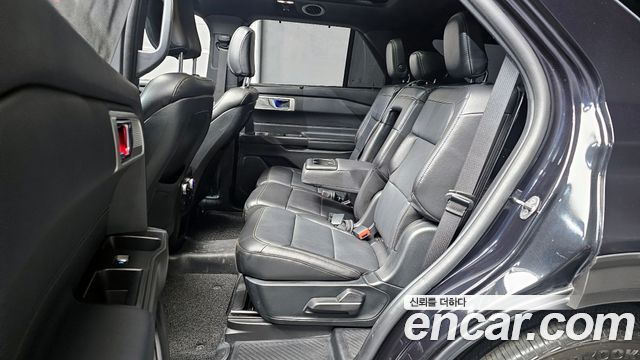 Ford Explorer 2020 — photo 17