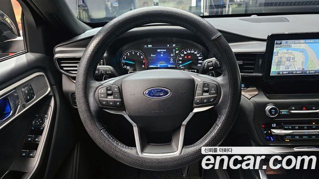 Ford Explorer 2020 — photo 19