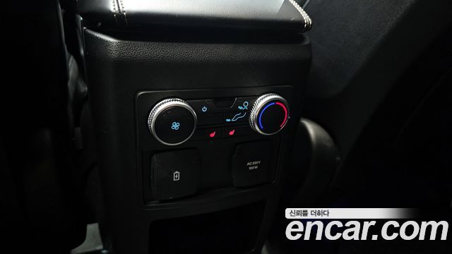 Ford Explorer 2020 — photo 29
