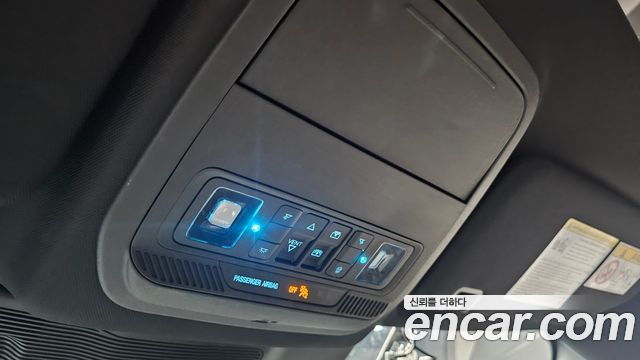 Ford Explorer 2020 — photo 32