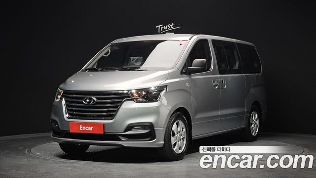 Hyundai Starex 2019 — photo 1