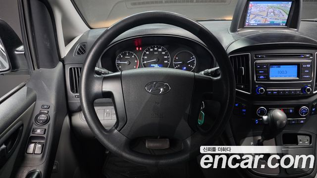 Hyundai Starex 2019 — photo 12