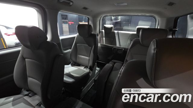 Hyundai Starex 2019 — photo 15
